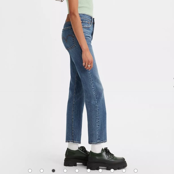 Levi’s Wedgie Straight Jeans - Picture 2 of 4